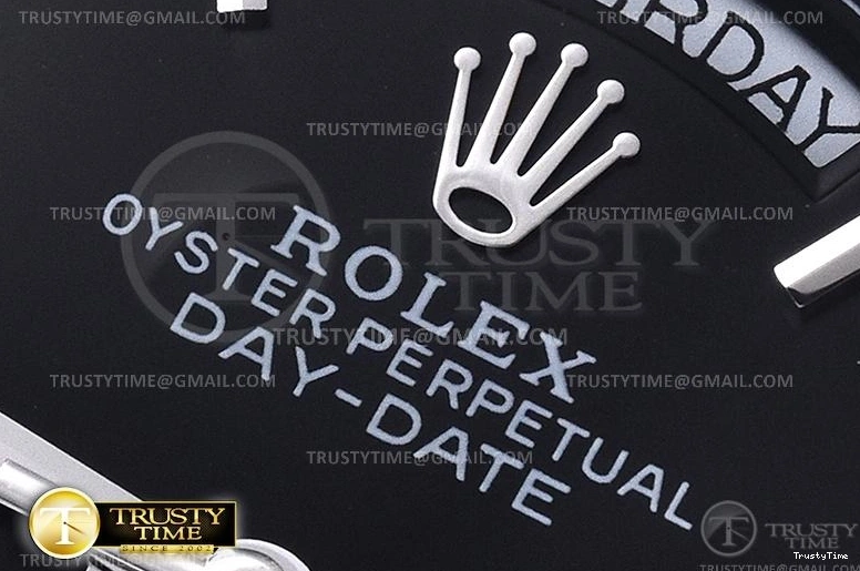 1003 Versatile RDD0220H – DayDate 36mm 701
